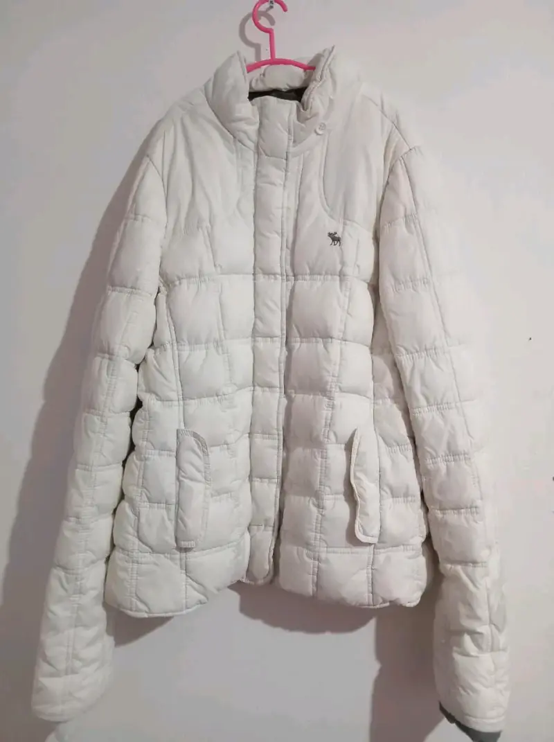Chaqueta puffer blanca ABERCROMBIE original talla - 1