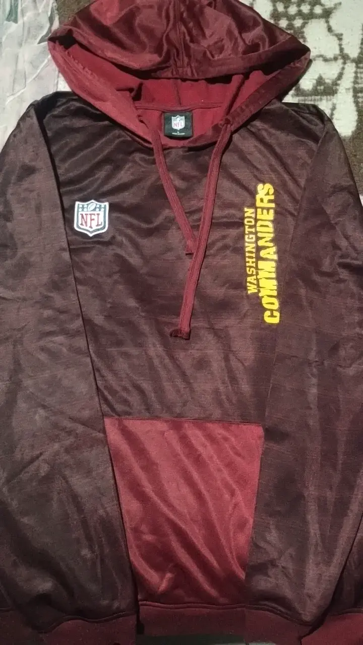 Polerón Washington Commanders NFL burdeo