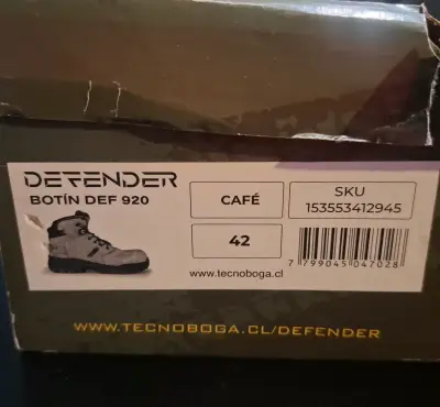 Botín de seguridad Defender modelo DEF920 talla 42 - miniatura 3