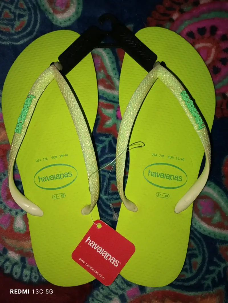 Sandalias Havaianas modelo Slim Glitr Neon Lima