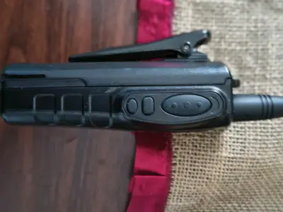Radio walkie talkie portátil A-80 - miniatura 6