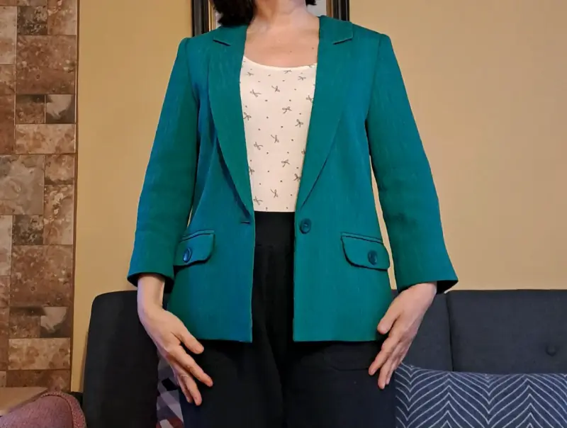 Blazer verde para mujer con diseño elegante