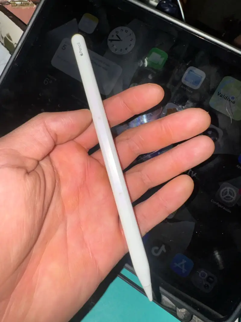Apple Pencil de segunda generación en buen estado - 1