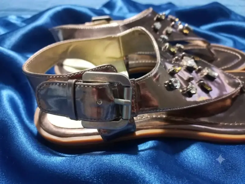 Sandalias de mujer con pedrería metálicas TAHARI - 3
