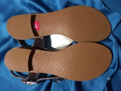 Sandalias de mujer con pedrería metálicas TAHARI - miniatura 4