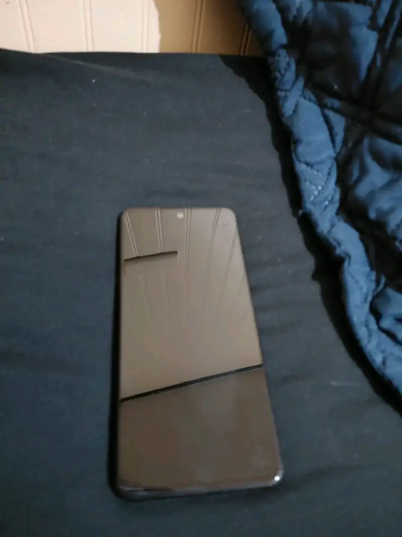 Vivo v40 SE en buen estado - 5