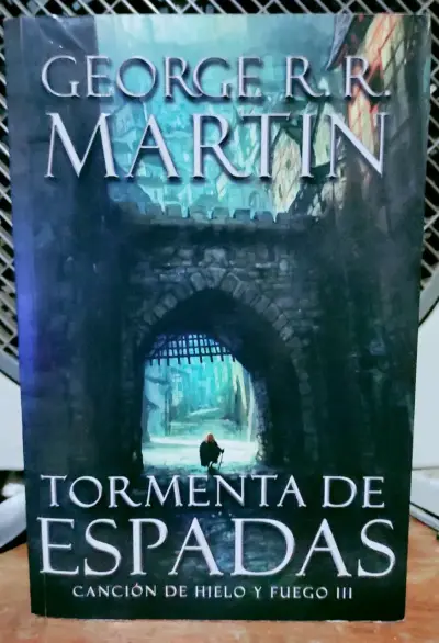 Libro Tormenta de Espadas de George R.R. Martin - miniatura 1