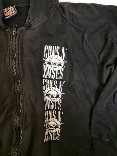 Polerón negro Guns N' Roses con capucha - miniatura 2