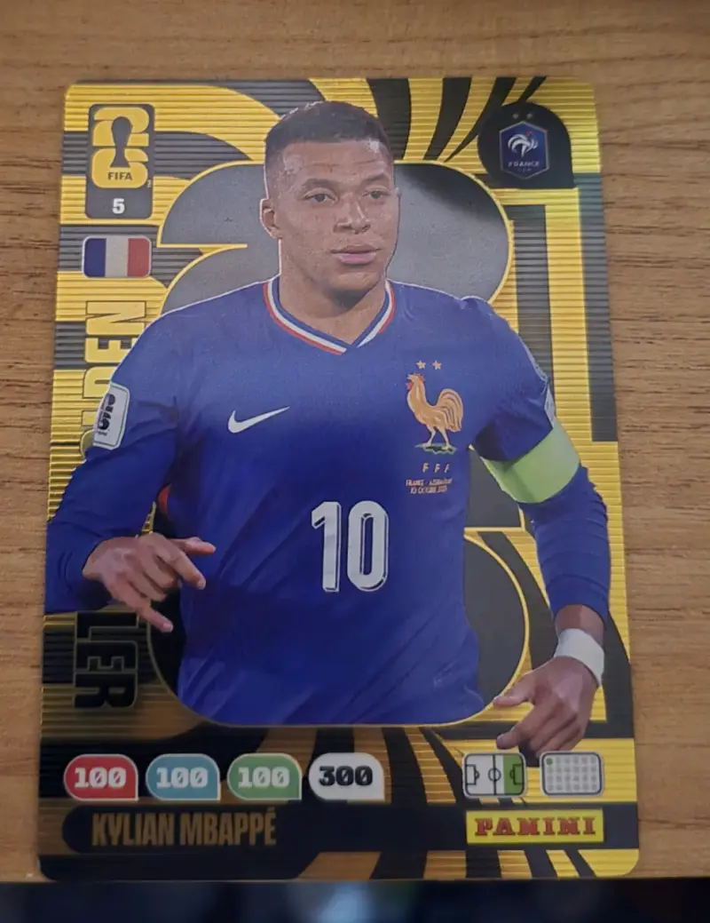 Tarjeta coleccionable Panini Kylian Mbappé FIFA