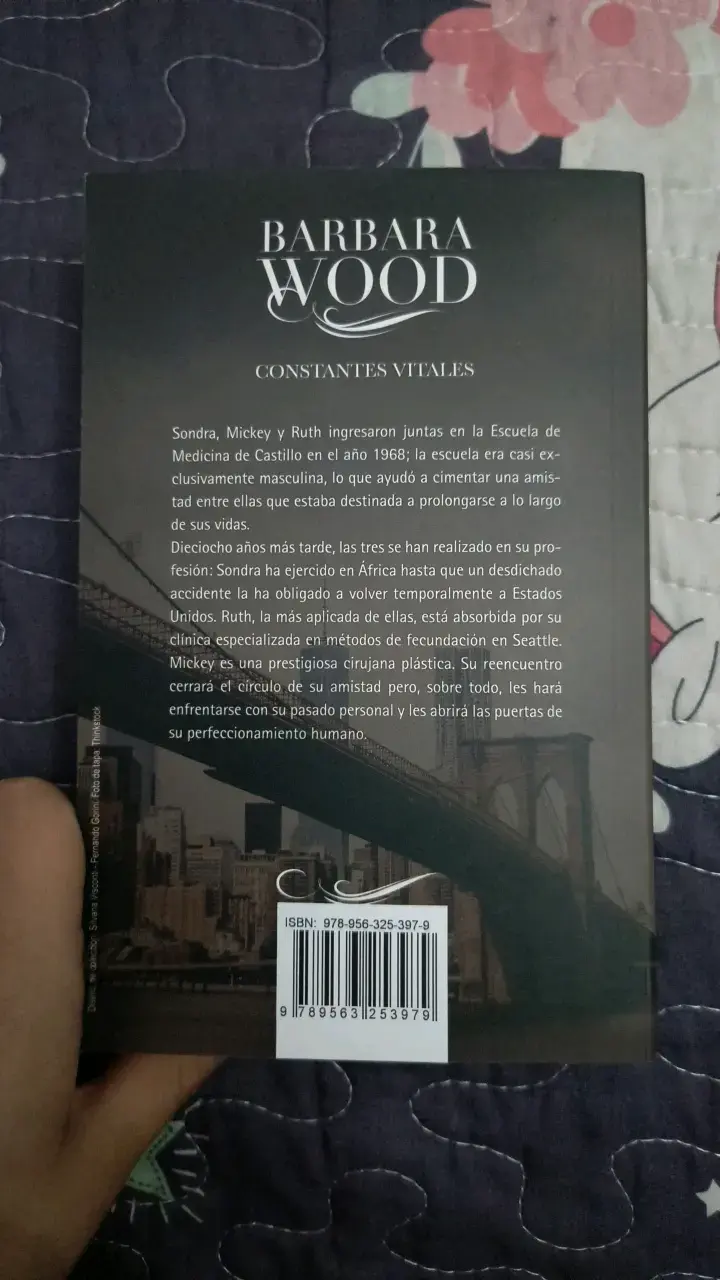 Libro Constantes Vitales de Barbara Wood - 2