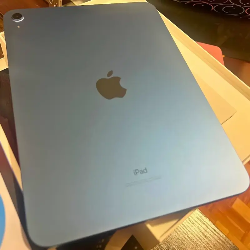 iPad 10a Generación 64gb Wi-fi Azul + Caja - 3