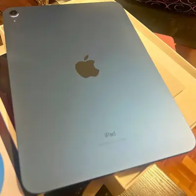 iPad 10a Generación 64gb Wi-fi Azul + Caja - miniatura 3
