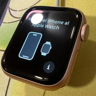 Apple Watch SE 40mm con Correa Rosa - miniatura 2