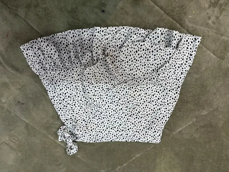 Falda corta estampada de lunares Shein - 1