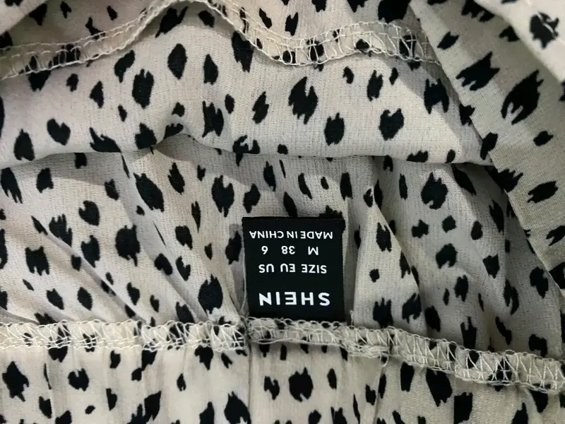 Falda corta estampada de lunares Shein - 2