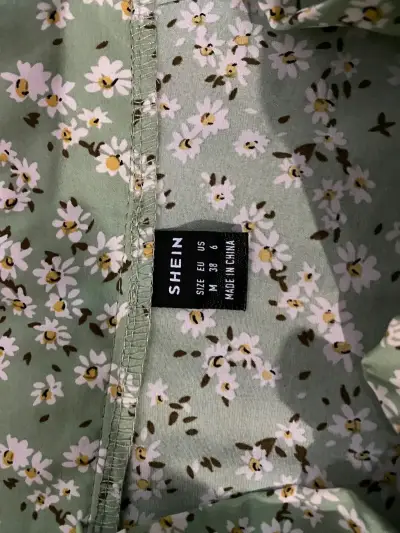 Falda corta verde floral Shein - miniatura 2