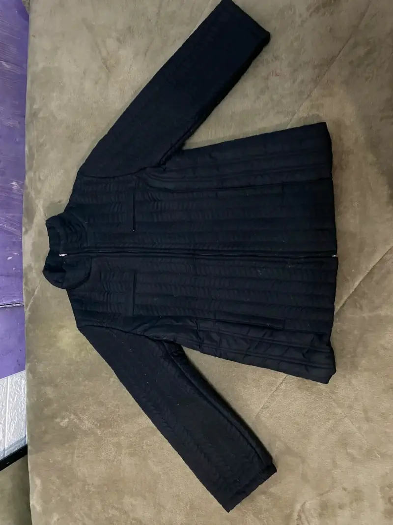 Chaqueta acolchada negra para mujer talla 46
