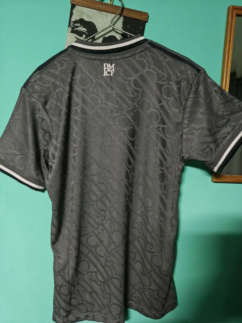 Camiseta Real Madrid Adidas originals talla L fit. - 2