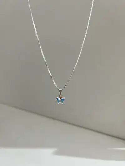 Collar de plata 925 con dije de mariposa azul - miniatura 1
