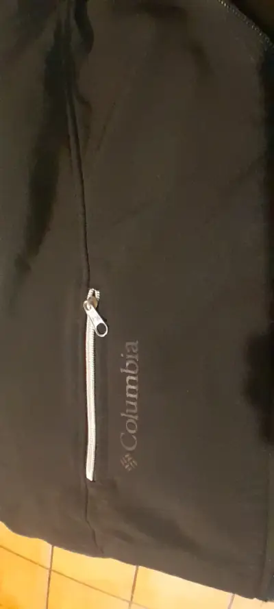 Chaqueta negra Columbia Titanium para mujer - miniatura 2
