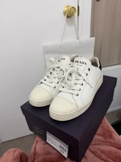 Zapatillas blancas de cuero Prada Milano - miniatura 1