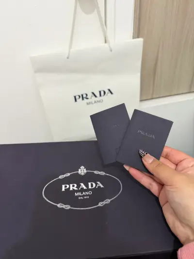 Zapatillas blancas de cuero Prada Milano - miniatura 4