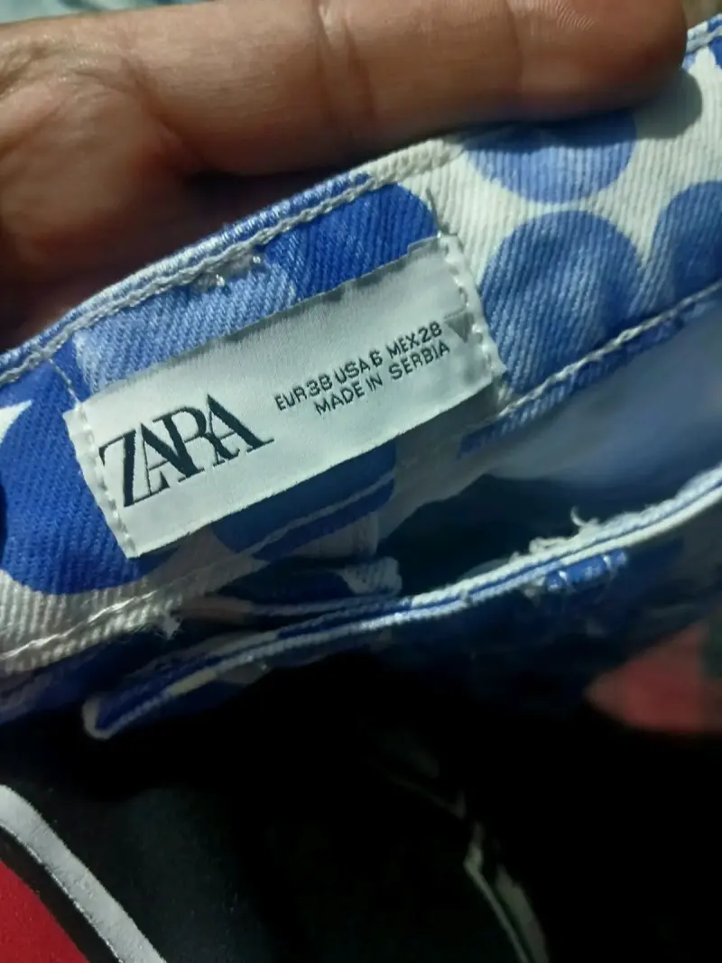 Pantalones de flores azules Zara para mujer - 3