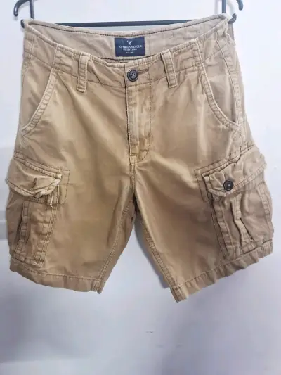 Shorts cargo beige American Eagle para hombre - miniatura 1