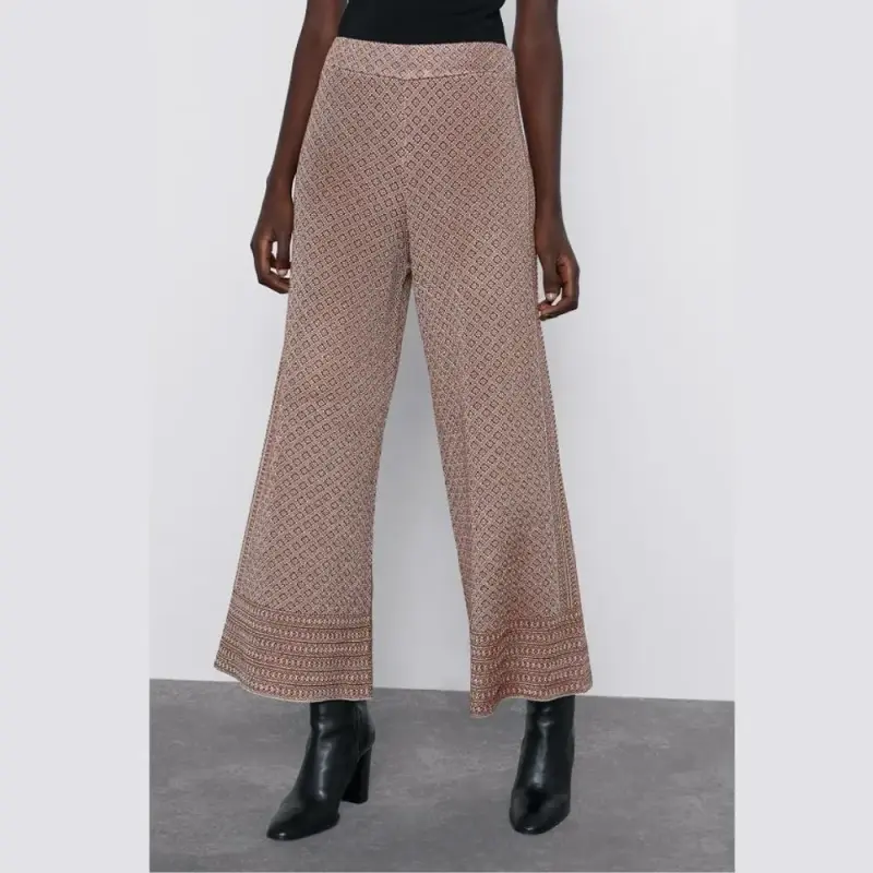 Pantalones anchos estampados Zara