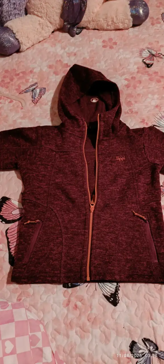 Chaqueta con capucha Lippi Kids burdeo para niña