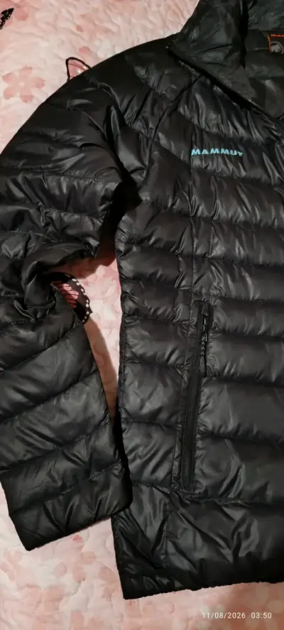 Chaqueta de plumas negra Mammut para mujer - miniatura 3