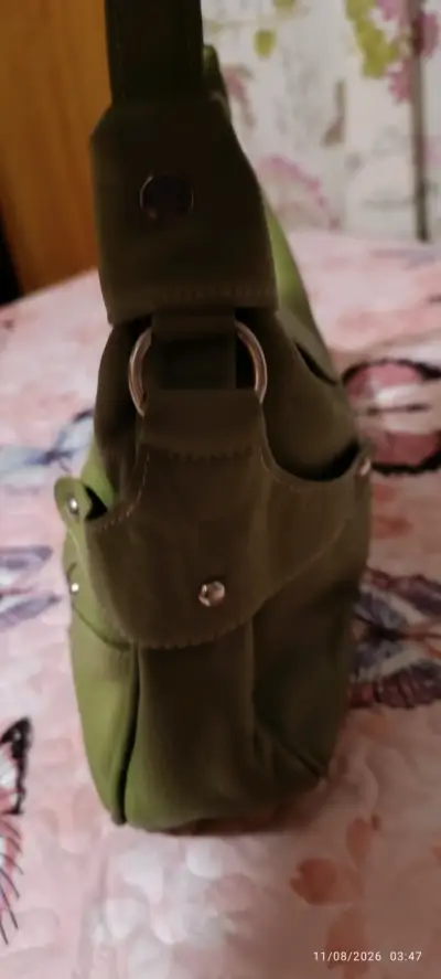 Cartera verde de cuero con diseño floral - miniatura 4
