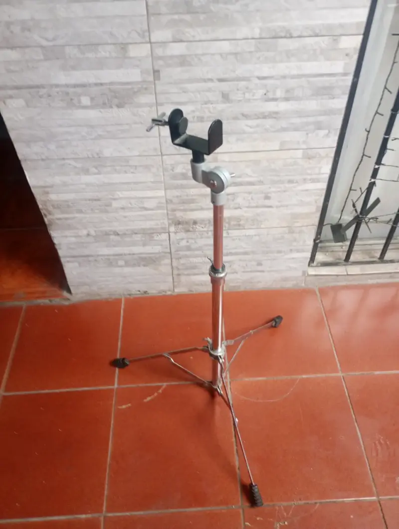 Soporte de bongo para batería ajustable