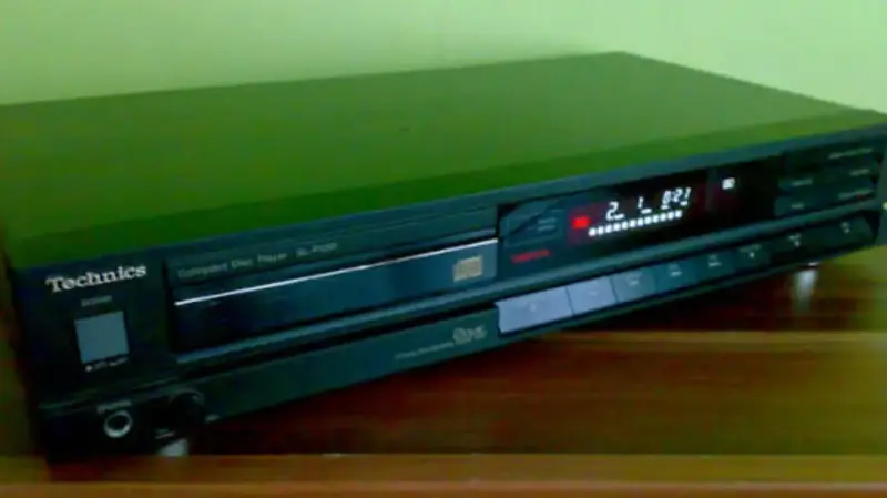 Reproductor de CD Technics SL-P202