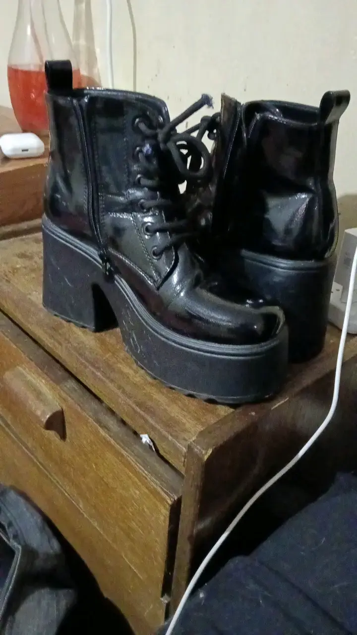 Botines de charol negro con plataforma - 2