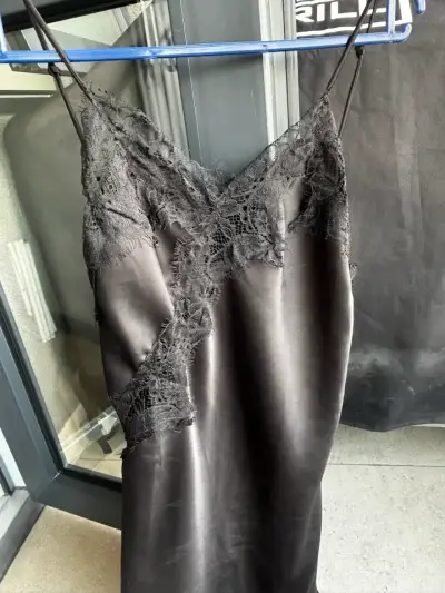 Vestido - polera negro con encaje - miniatura 1