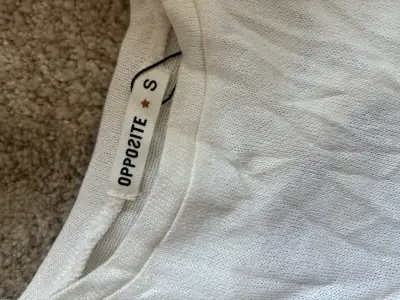 Polera Blanca con Espalda Descubierta - miniatura 3