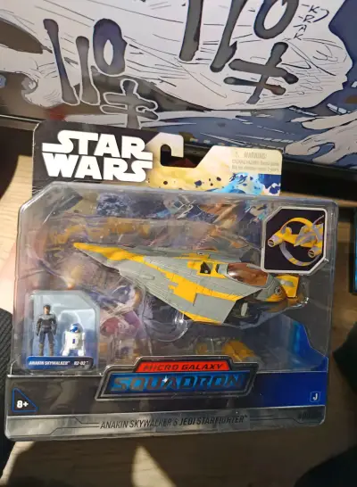 Nave Starfighter de anakin - miniatura 1