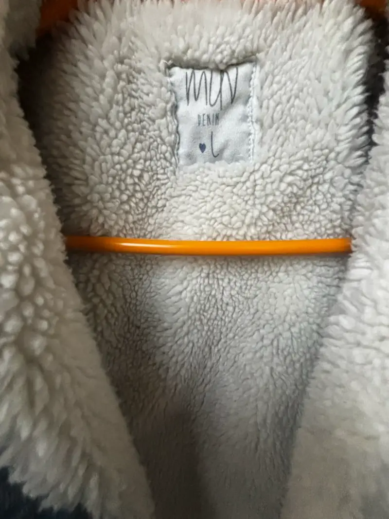 Chaqueta de mezclilla con forro de chiporro - 3