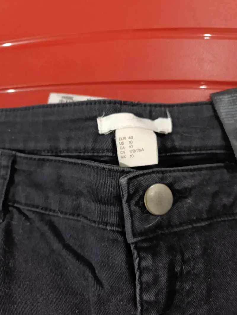 Pantalones de mezclilla negros talla 40 - 2
