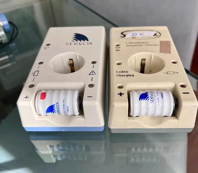 Dispositivo de voz Servox Digital con cargador - 6