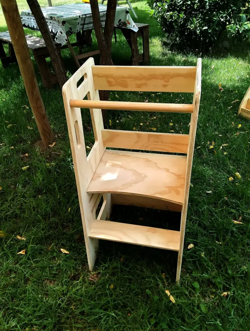 Torre de aprendizaje de madera para niños - 3