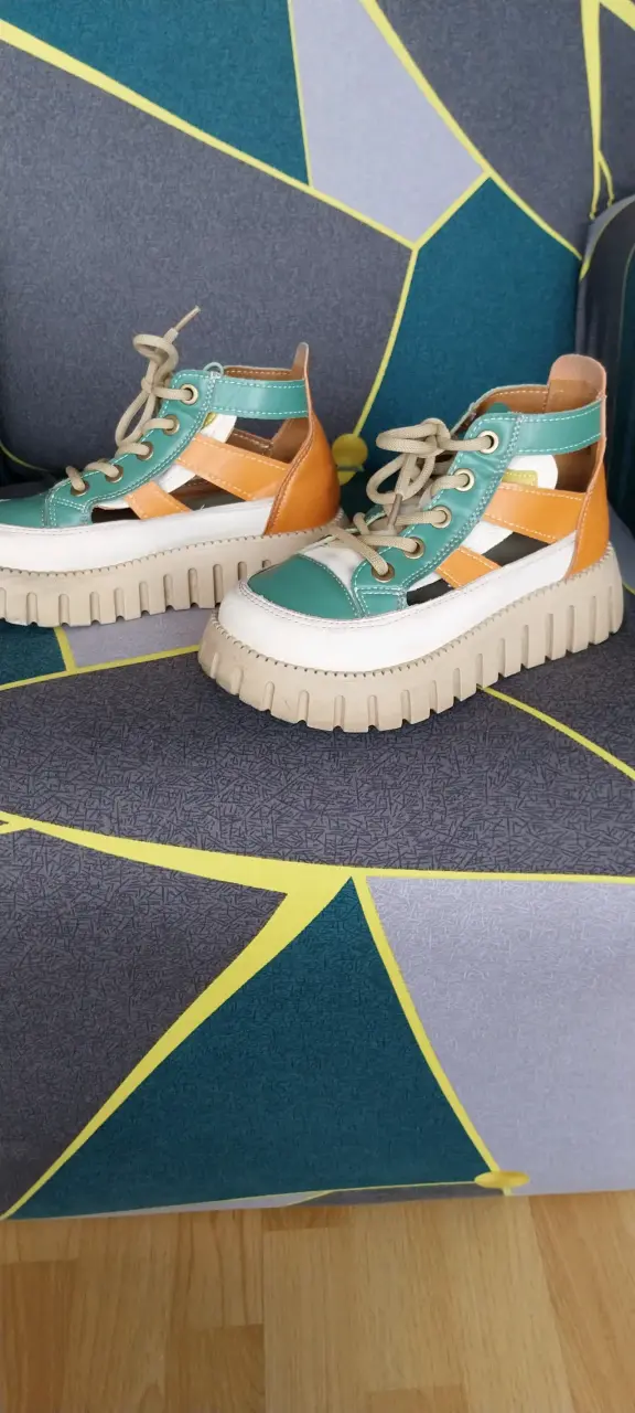 Zapato modelo unico de cuero multicolor para mujer - 2