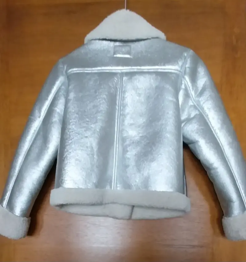 Chaqueta metálica plateada con forro de chiporro - 2