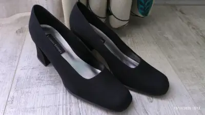 Zapatos de tacón negro Varsavia Viamara - miniatura 1