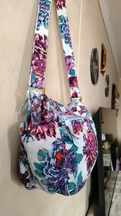 Cartera de cuero roja con correa ajustable - miniatura 5
