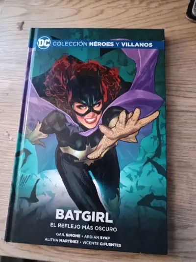 Comic Batgirl El Reflejo Más Oscuro Volumen 72 - miniatura 1