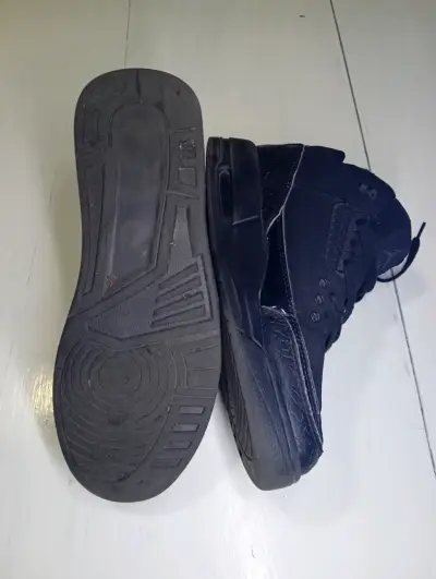 Zapatillas negras de caña alta para hombre - miniatura 1