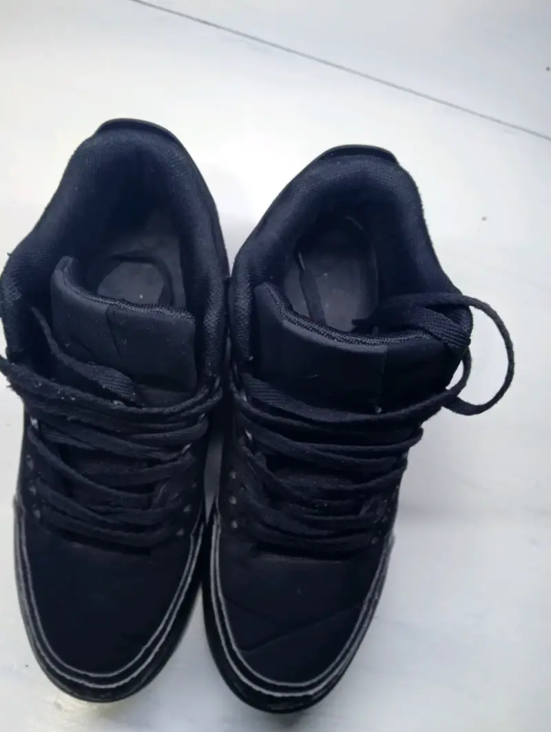Zapatillas negras de caña alta para hombre - 2