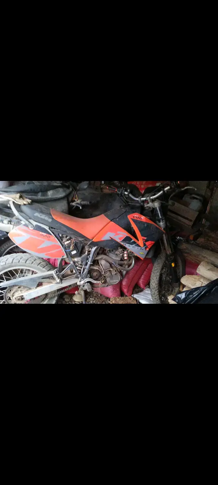 Moto Enduro  ktm 400cc  Naranja y Negra - 2